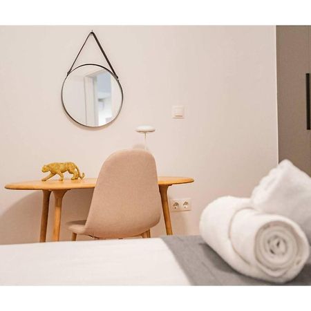 O&O Group - Eclectic Chic Thissio Apartment Atina Dış mekan fotoğraf
